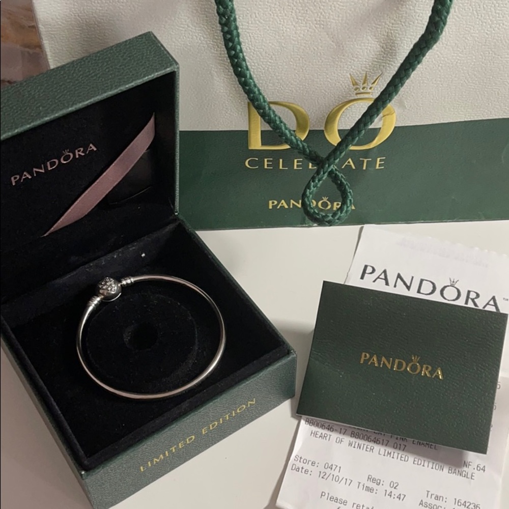 Pandora LIMITED EDITION bangle